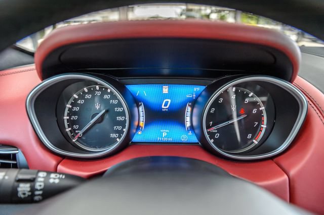 Used 2019 Maserati Levante GranSport AWD/4WD image 18