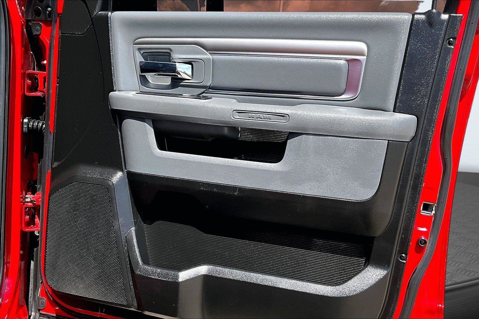 Used 2019 RAM 1500 Classic Warlock AWD/4WD image 25