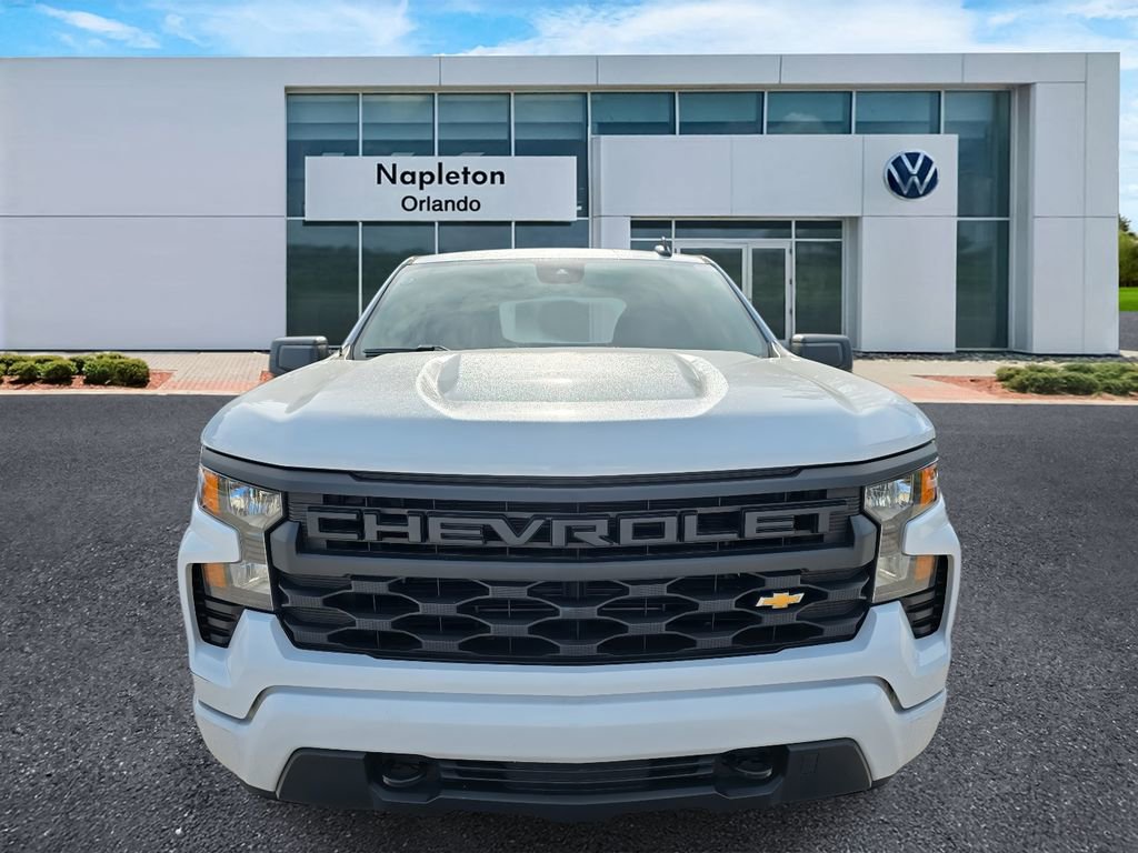 Used 2023 Chevrolet Silverado 1500 Custom image 2