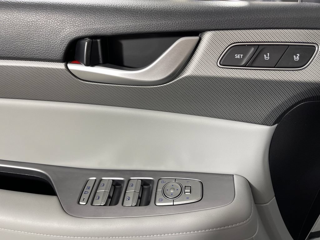 Certified 2024 Hyundai Palisade SEL w/ Premium Package FWD image 18