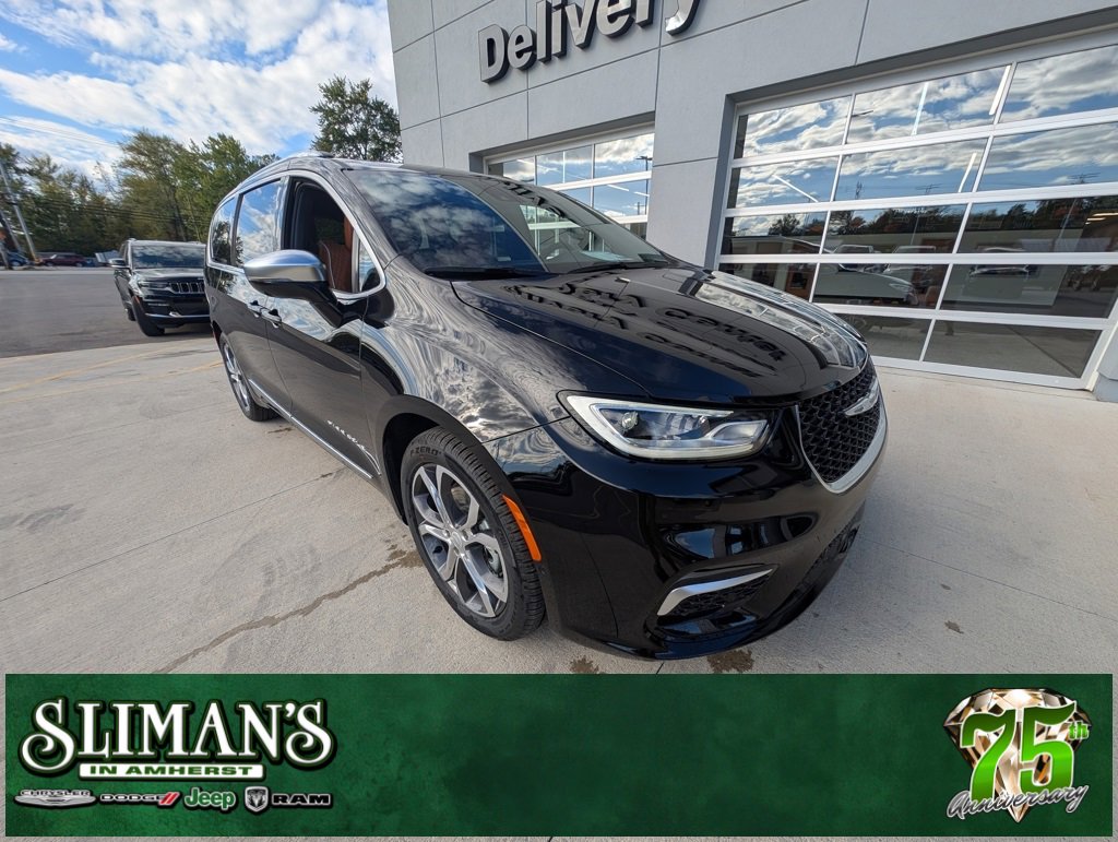 New 2026 Chrysler Pacifica Pinnacle video 1