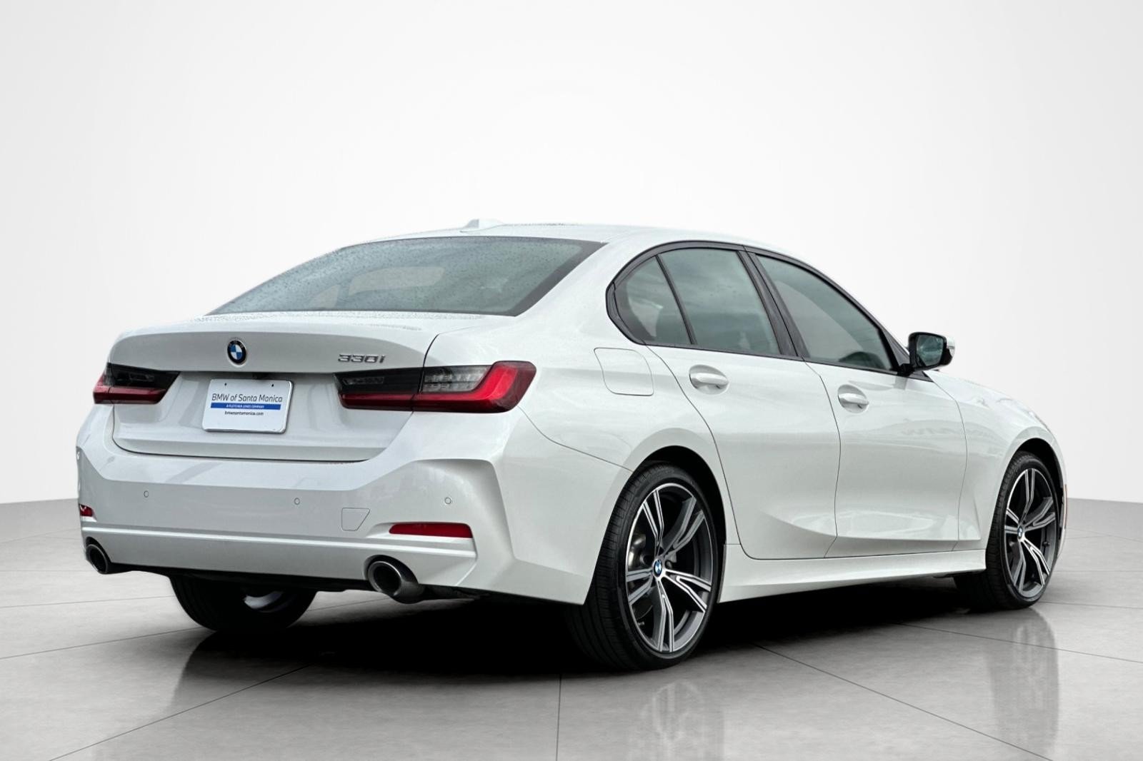 Used 2023 BMW 330i Sedan w/ Driving Assistance Package RWD image 5