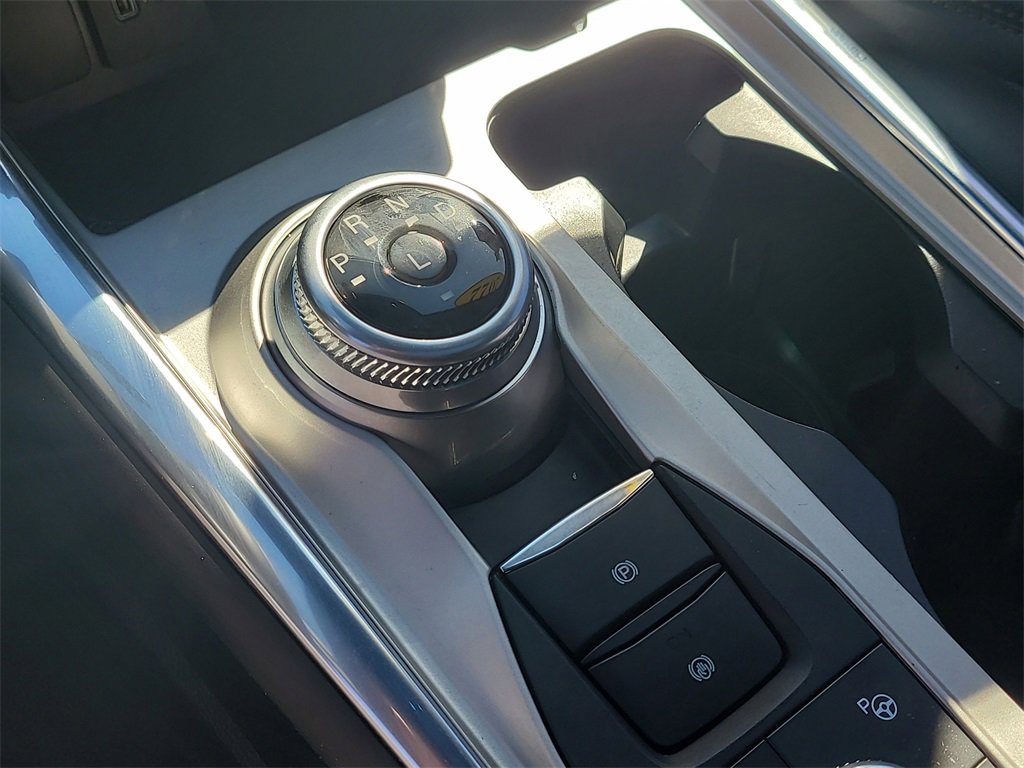 Certified 2022 Ford Explorer Platinum w/ Equipment Group 601A image 29