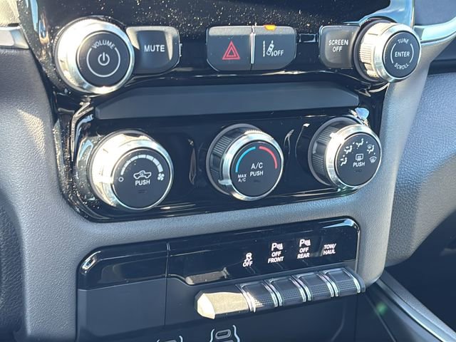 New 2026 RAM 1500 Express image 32