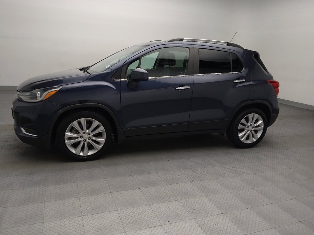 Used 2018 Chevrolet Trax Premier FWD image 2