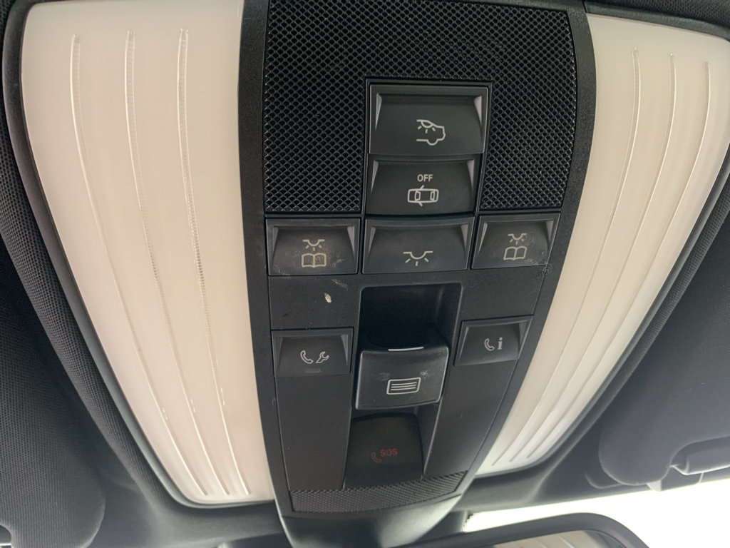 Used 2013 Mercedes-Benz E 350 4MATIC Sedan image 26