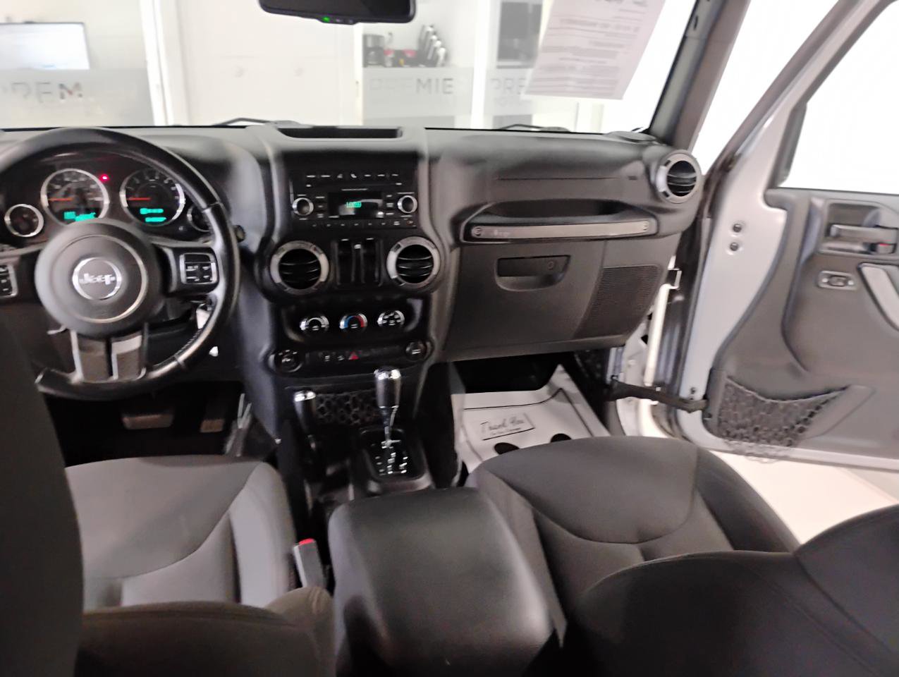 Used 2016 Jeep Wrangler Sport w/ Quick Order Package 24S AWD/4WD image 41