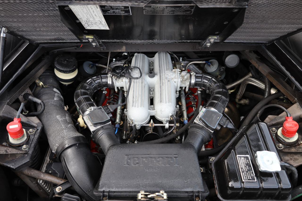 Used 1989 Ferrari Mondial T Cabriolet image 10