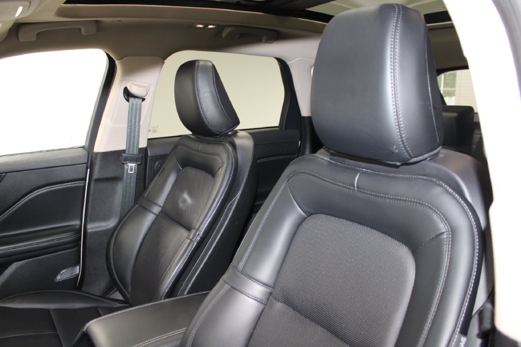 Used 2023 Lincoln Corsair AWD w/ Equipment Group 101A image 12