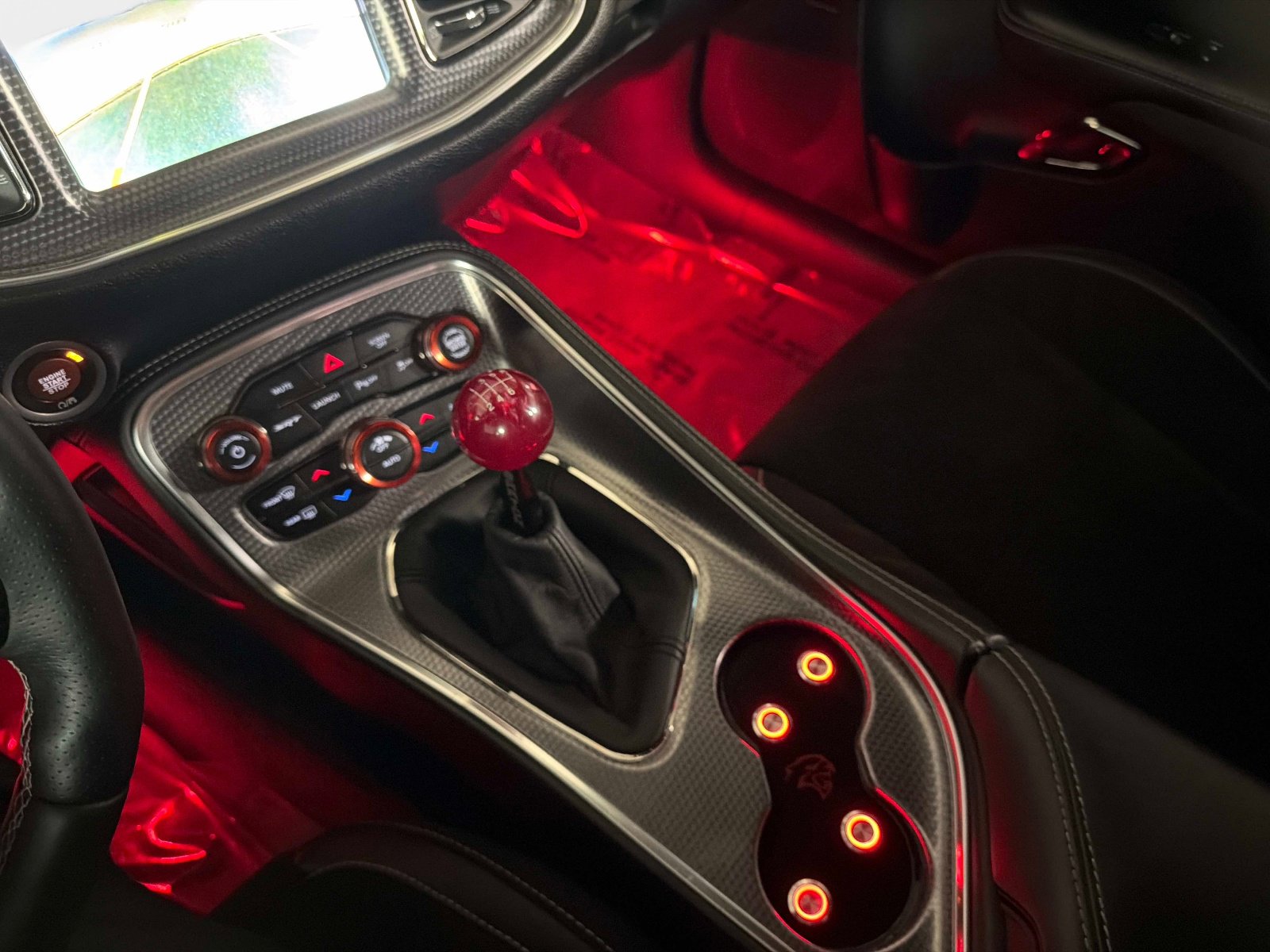 Used 2018 Dodge Challenger SRT Hellcat RWD image 36