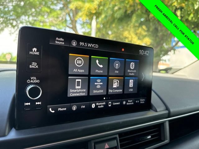 Used 2025 Honda Pilot EX-L image 32