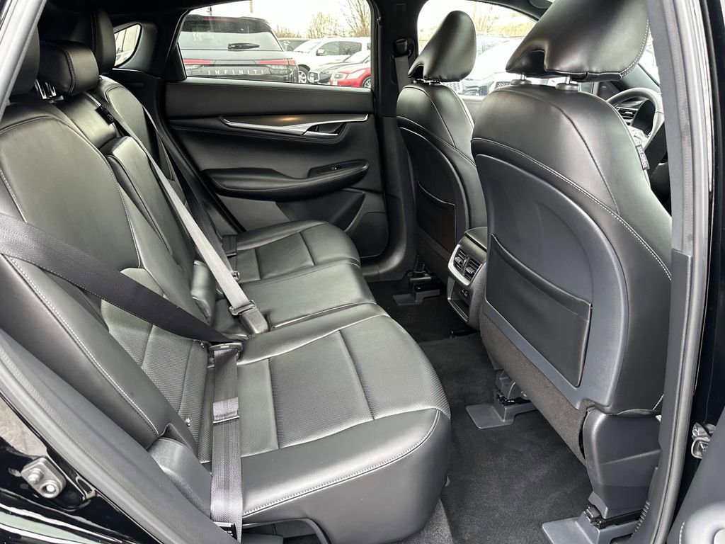 Certified 2025 INFINITI QX55 Luxe w/ Cargo Package image 36