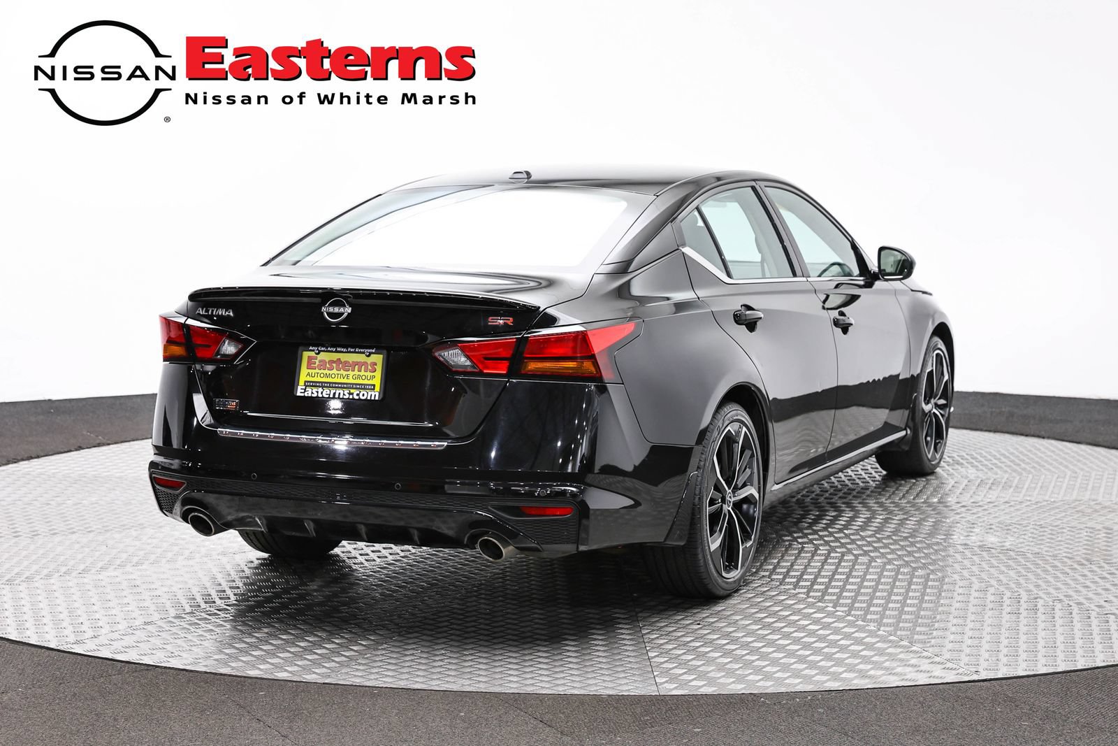 Used 2023 Nissan Altima 2.5 SR FWD image 5