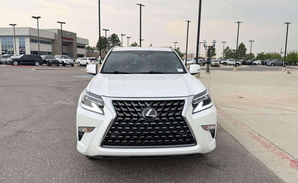 Used 2021 Lexus GX 460 Premium w/ Premium Package AWD/4WD image 3