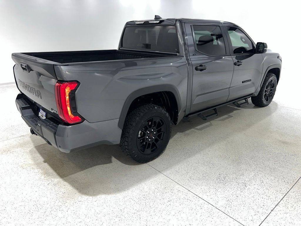 Used 2025 Toyota Tundra SR5 w/ SR5 Convenience Package AWD/4WD image 5