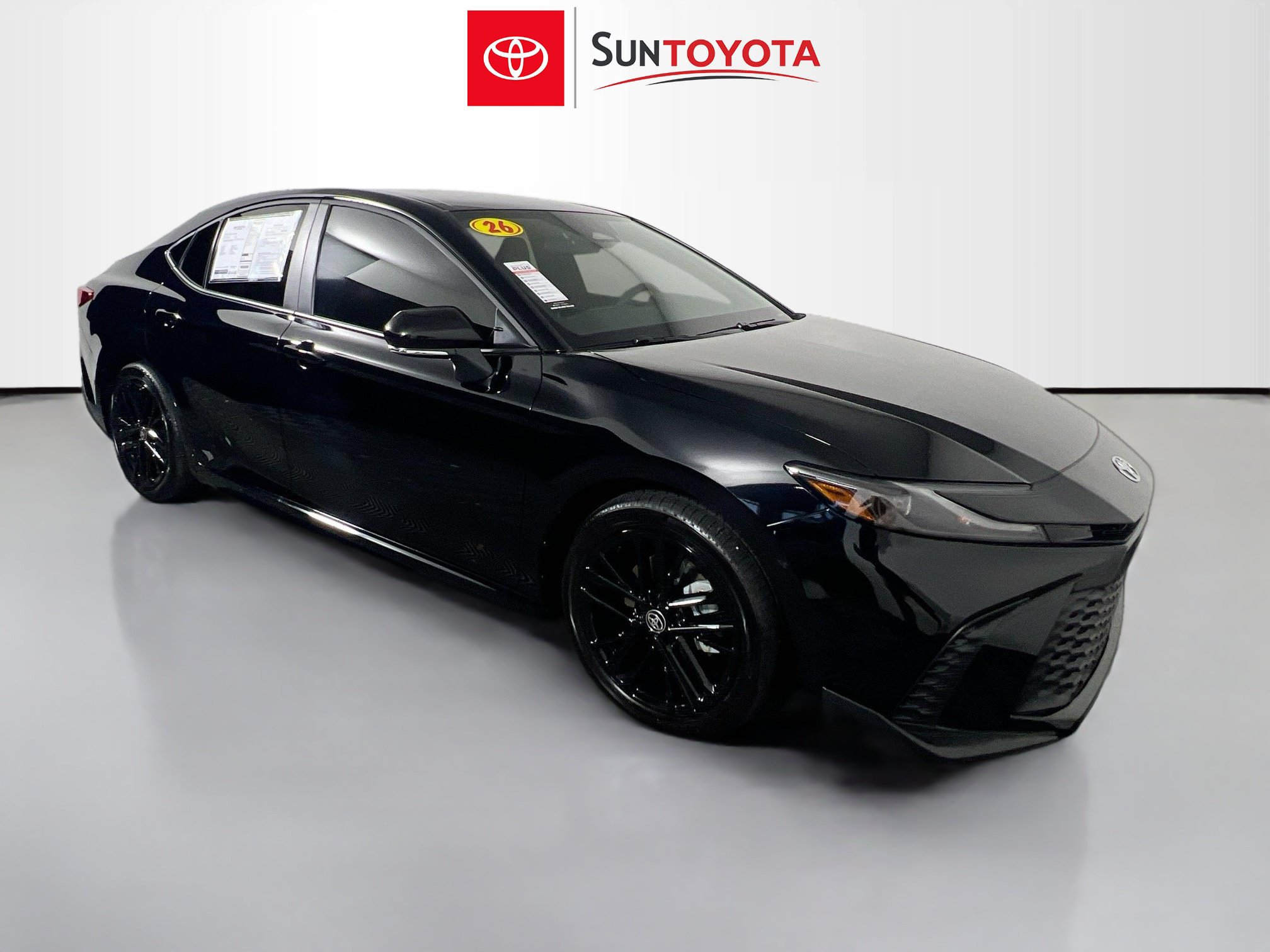 Used 2026 Toyota Camry SE FWD image 1