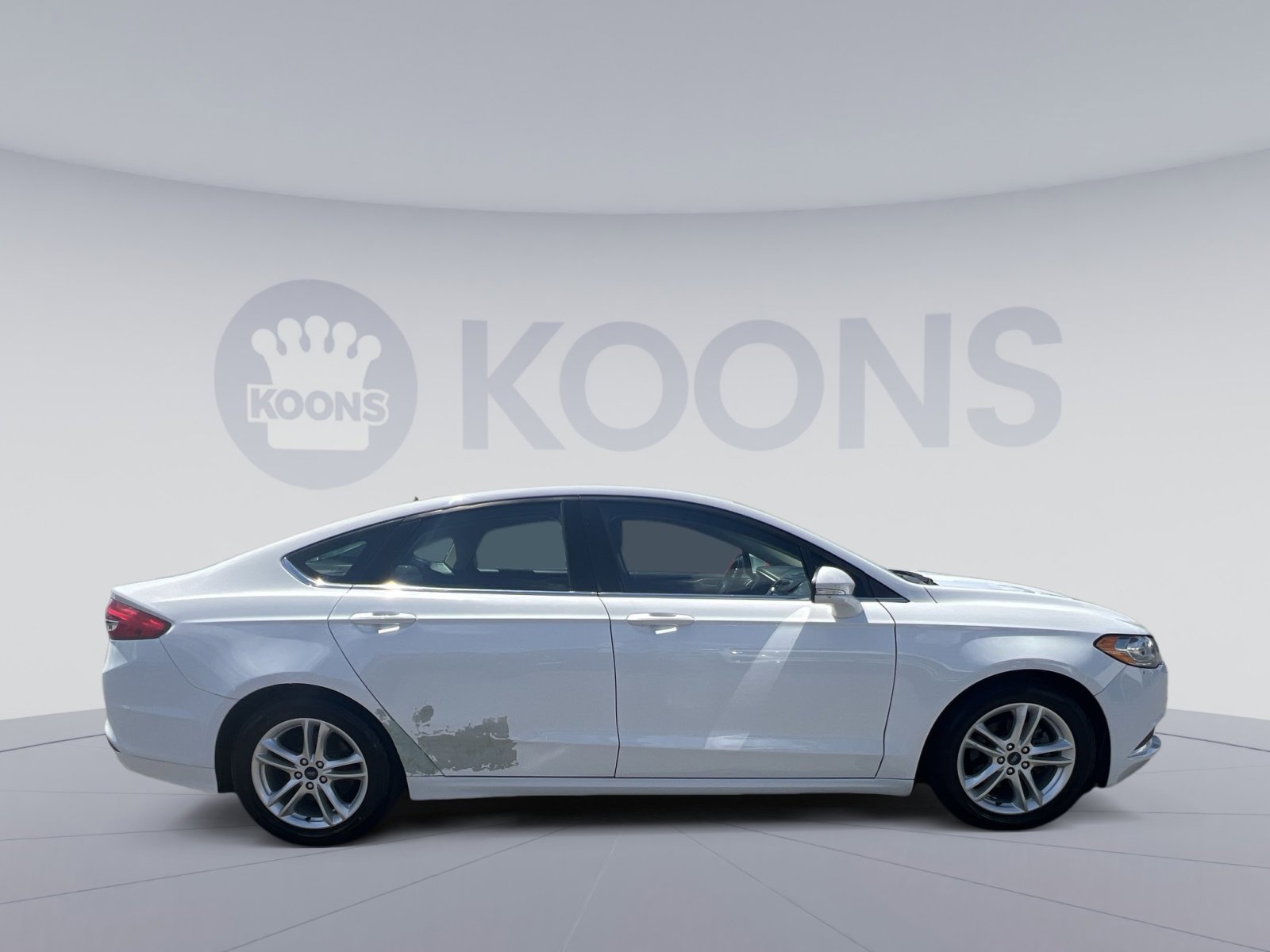 Certified 2018 Ford Fusion SE FWD image 12