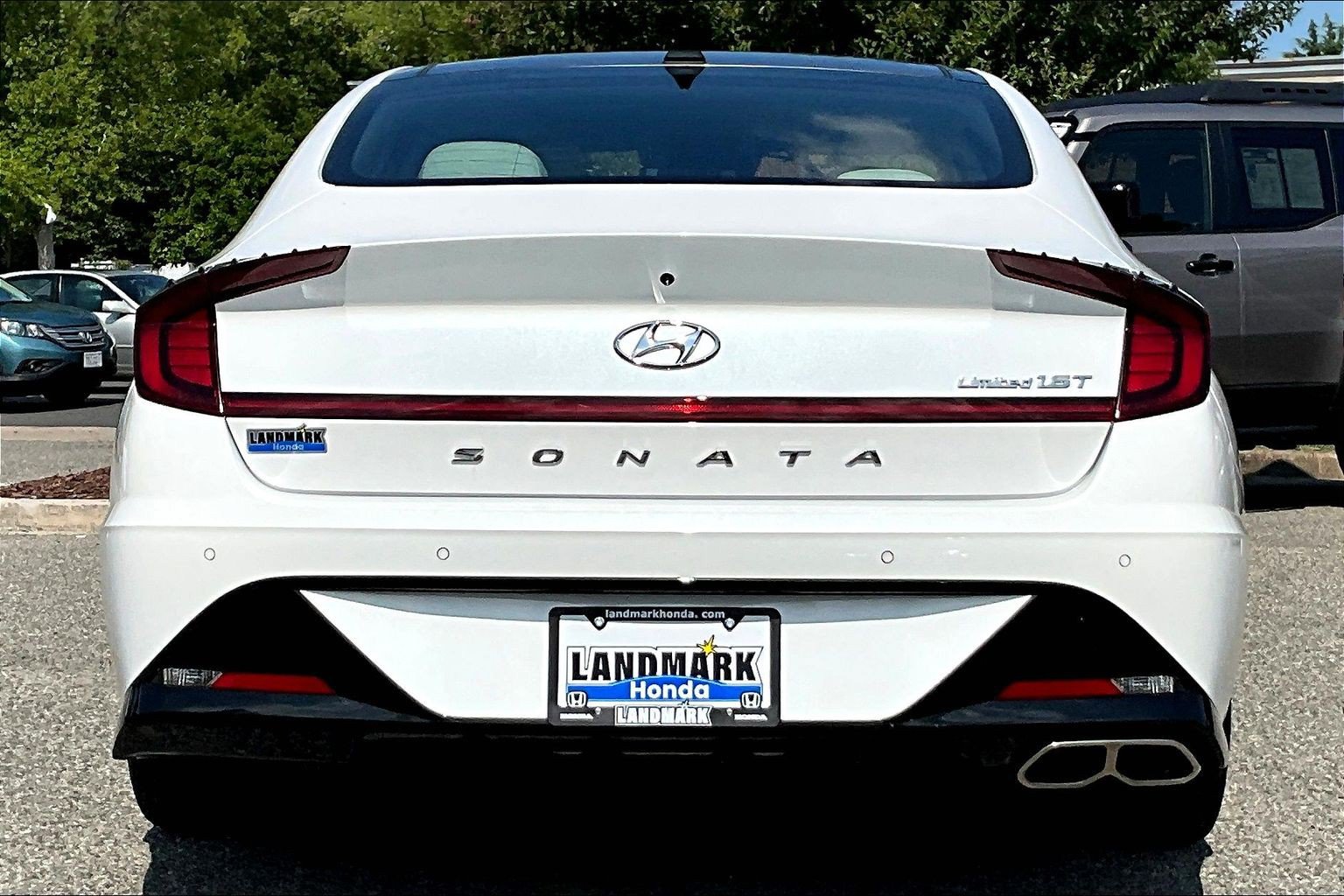 Used 2022 Hyundai Sonata Limited w/ Cargo Package FWD image 4