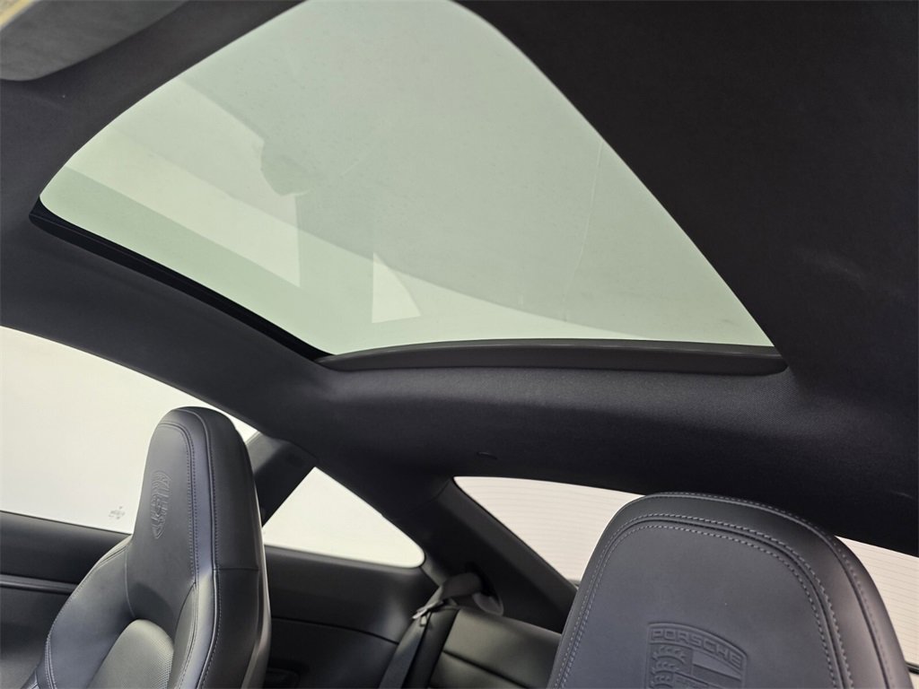 Used 2020 Porsche 911 Carrera image 13