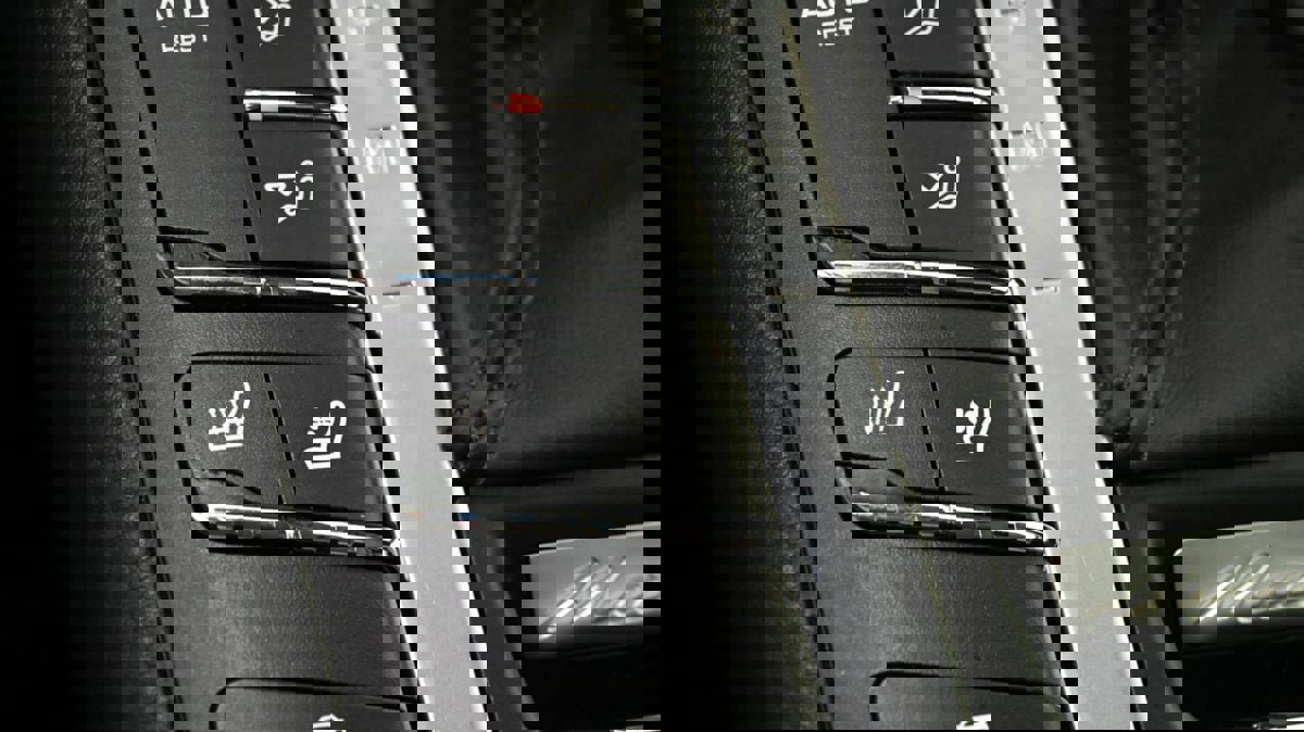 Used 2021 Porsche Macan Turbo w/ Premium Package Plus (PF0) image 24