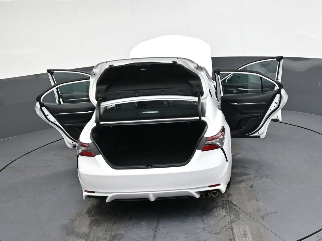 Used 2024 Toyota Camry SE image 43