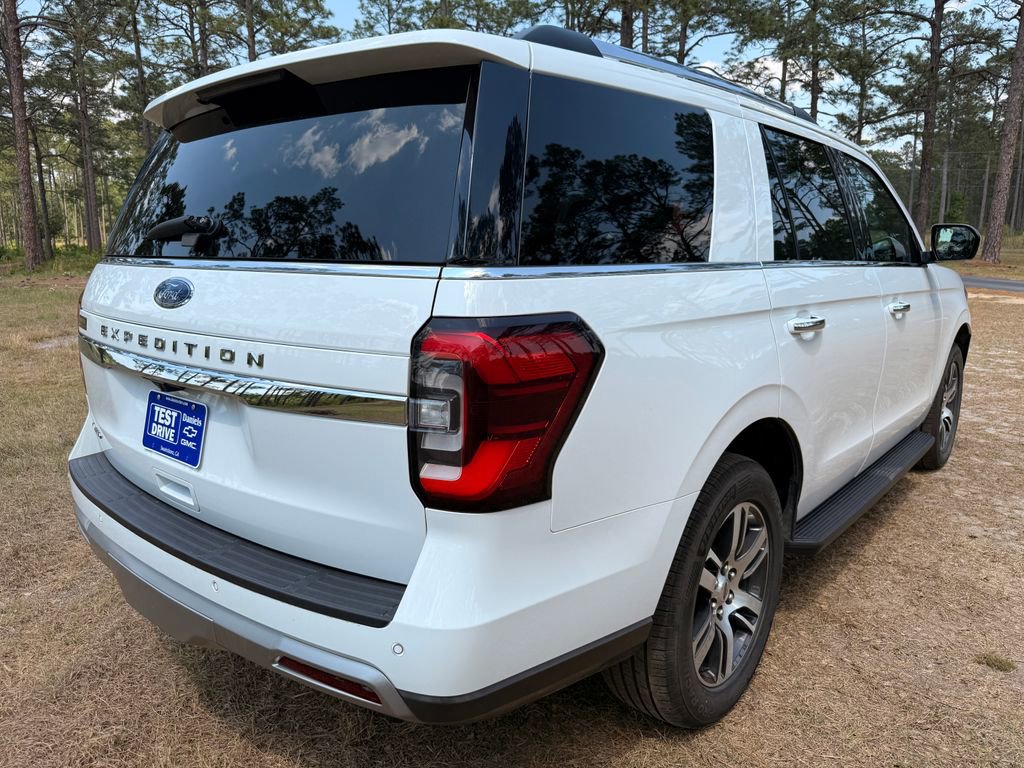 Used 2024 Ford Expedition Limited RWD image 5