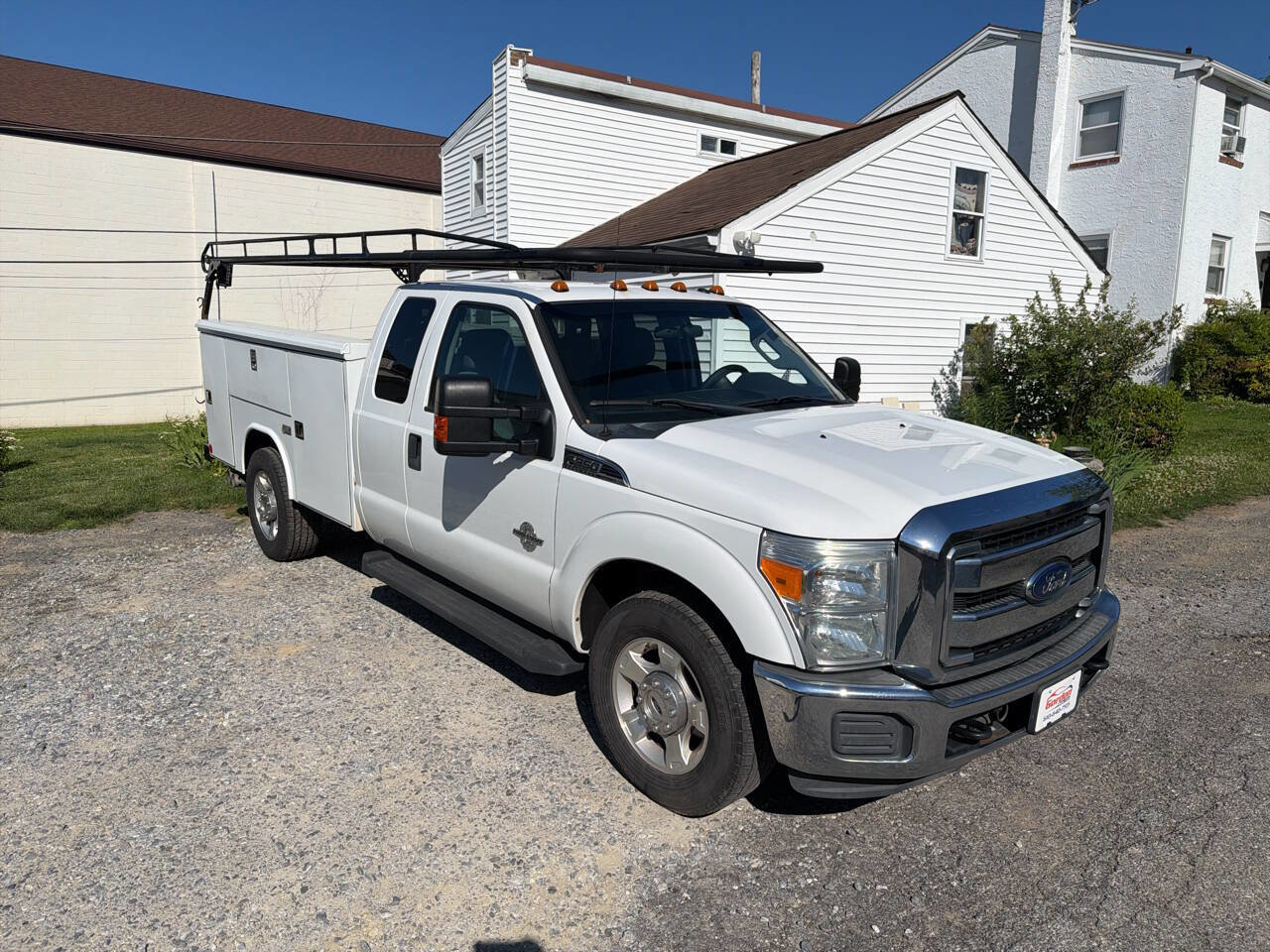 Used 2016 Ford F350 XLT w/ XLT Interior Package RWD image 16