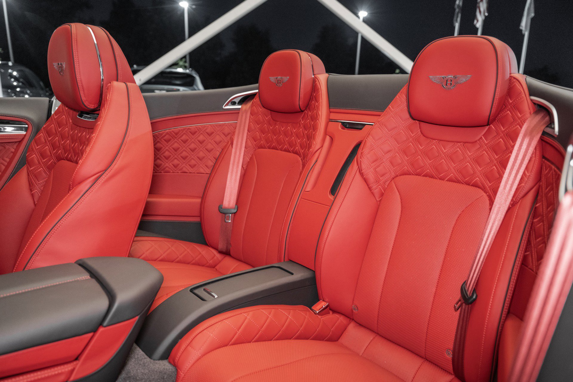 Used 2023 Bentley Continental GT V8 image 22