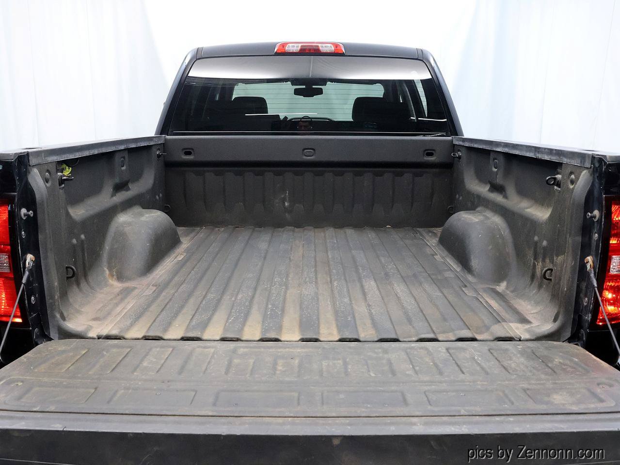 Used 2015 GMC Sierra 1500 SLT w/ All-Terrain Package AWD/4WD image 6