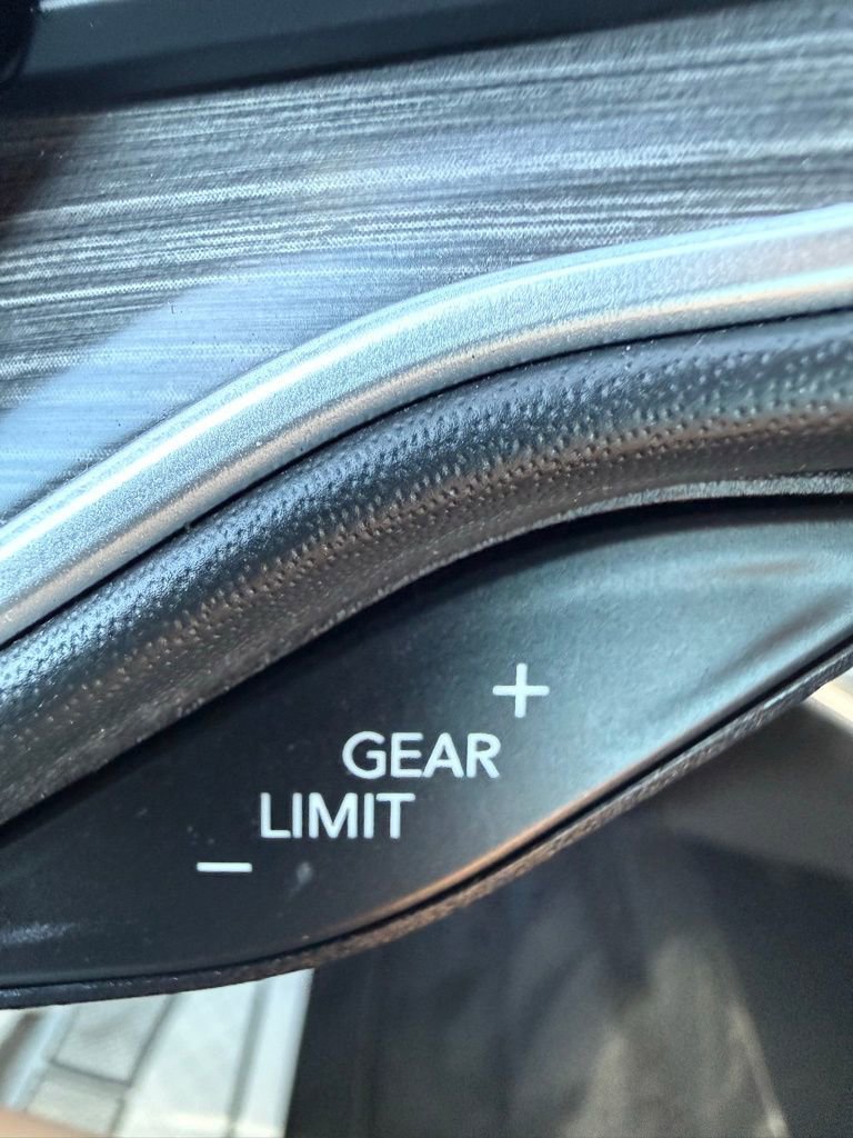 Used 2024 Jeep Wagoneer Series III image 27