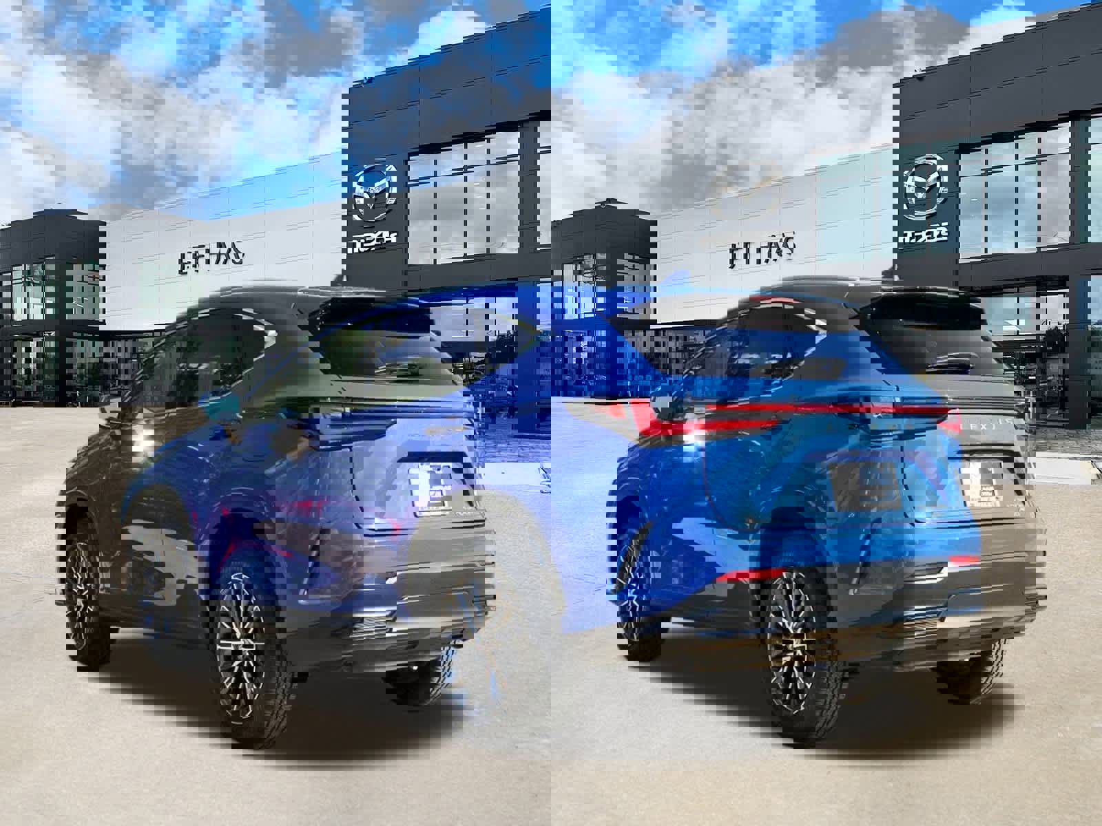 Used 2025 Lexus NX 350 AWD image 2