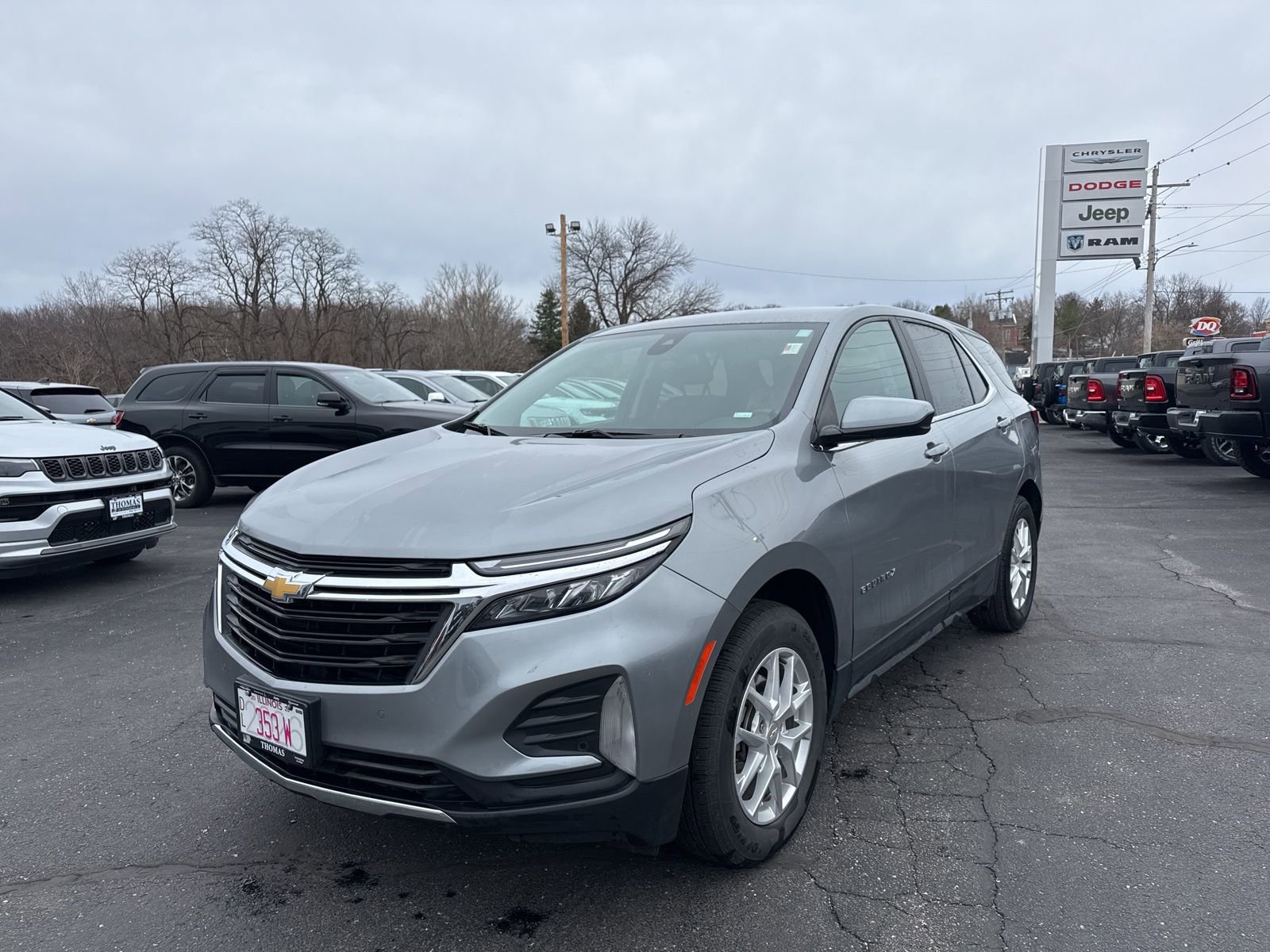 Used 2024 Chevrolet Equinox LT image 3