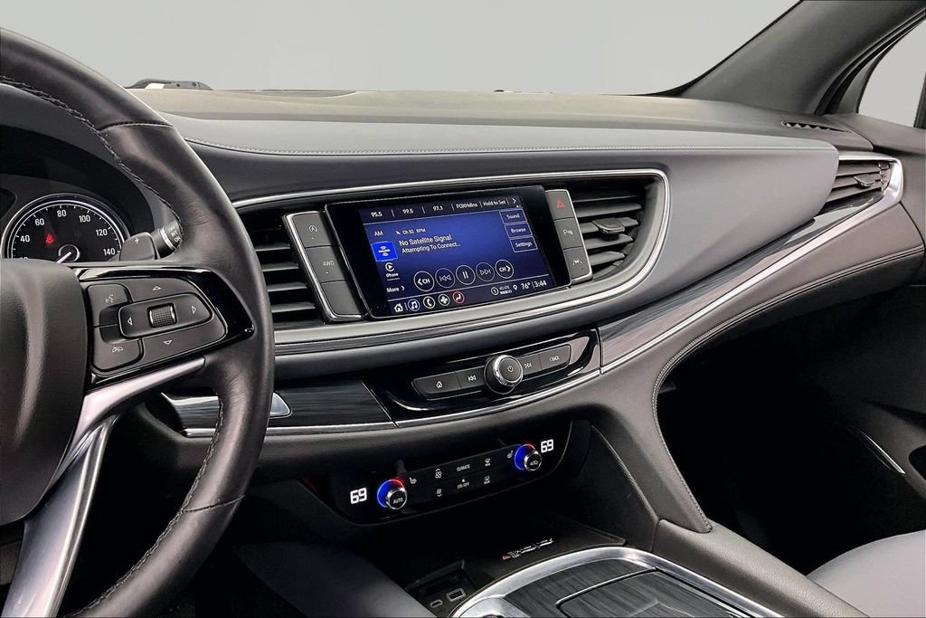 Used 2024 Buick Enclave Essence w/ Experience Buick Package AWD/4WD image 6