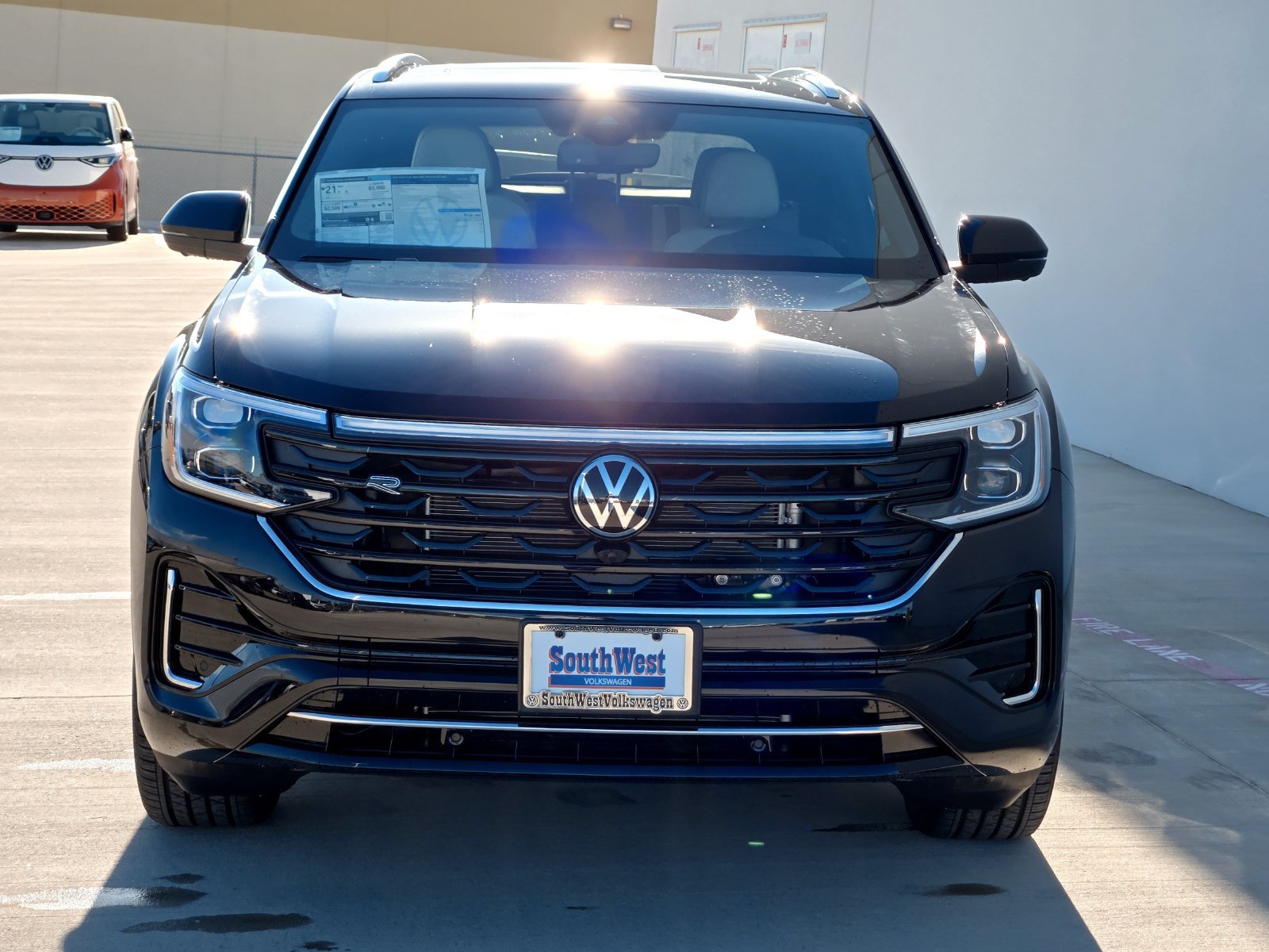 Used 2025 Volkswagen Atlas Cross Sport SEL Premium R-Line AWD/4WD image 6