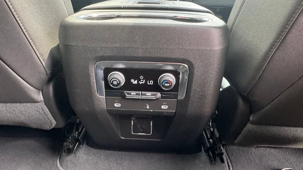 Used 2023 Chevrolet Tahoe Z71 AWD/4WD image 14