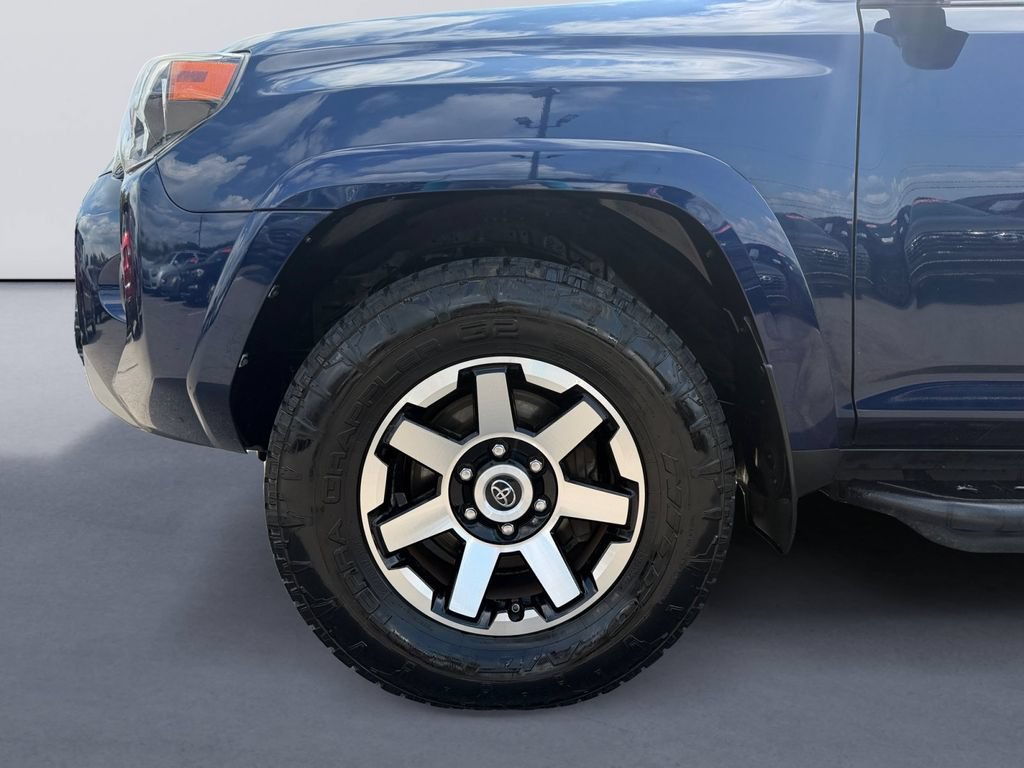 Used 2019 Toyota 4Runner TRD Off-Road Premium AWD/4WD image 9