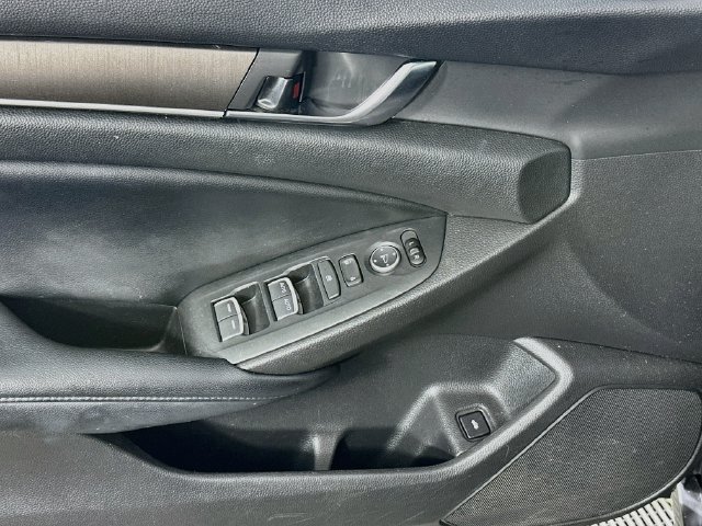 Used 2018 Honda Accord LX image 22