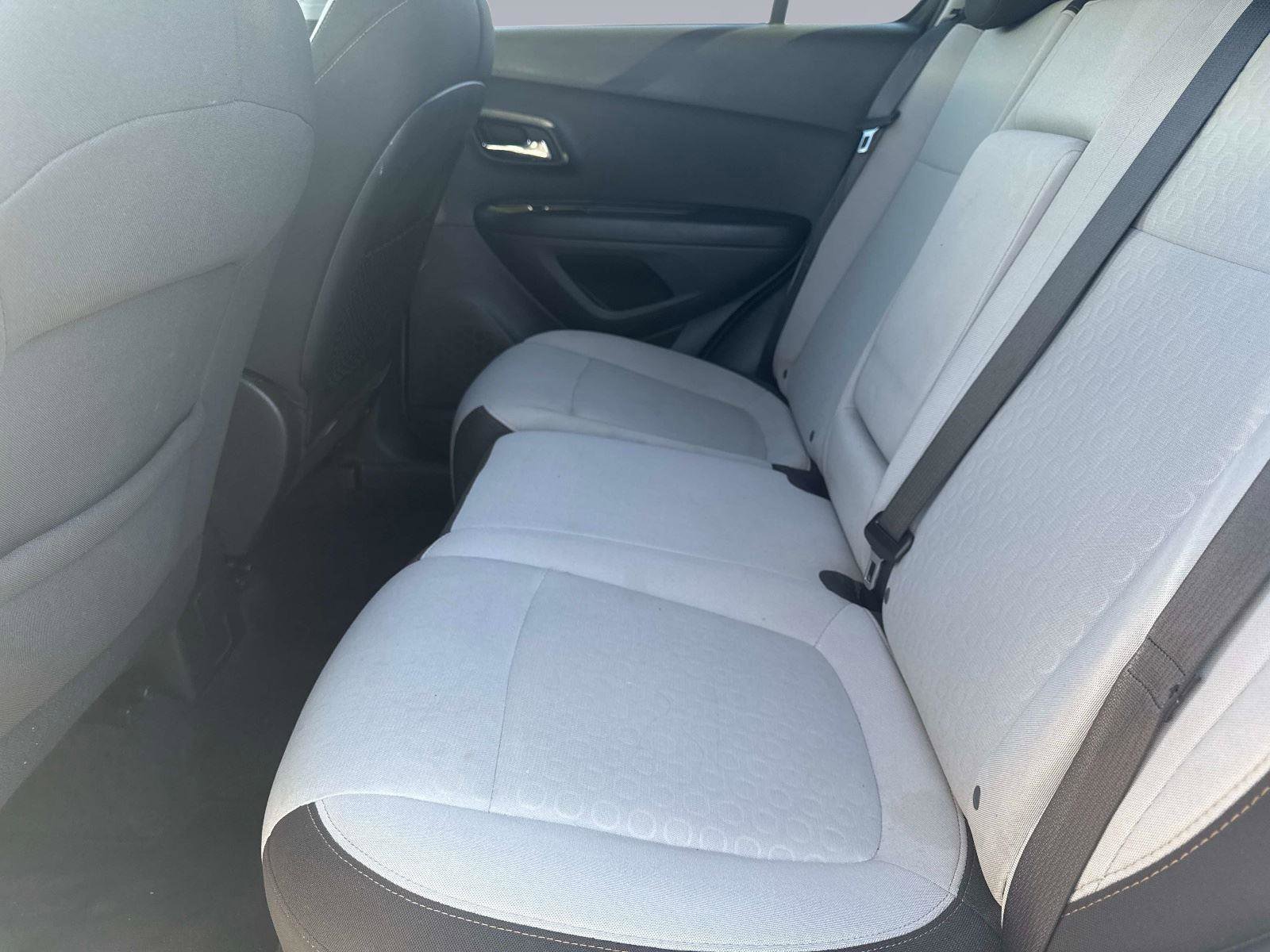 Used 2021 Chevrolet Trax LS w/ Tint and Cruise Package image 12