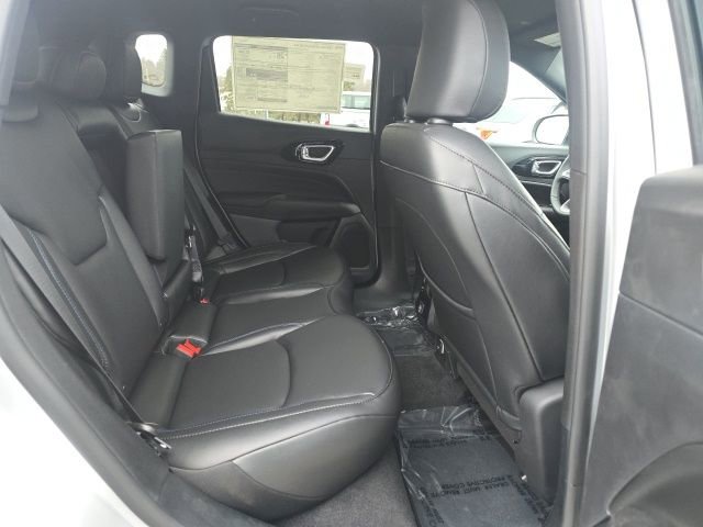 New 2026 Jeep Compass Limited image 27