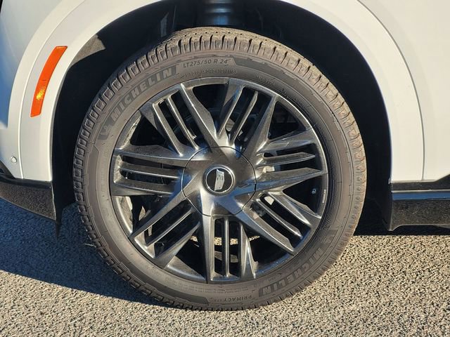 New 2025 Cadillac Escalade IQ Sport 2 w/ LPO, ONYX Package image 10