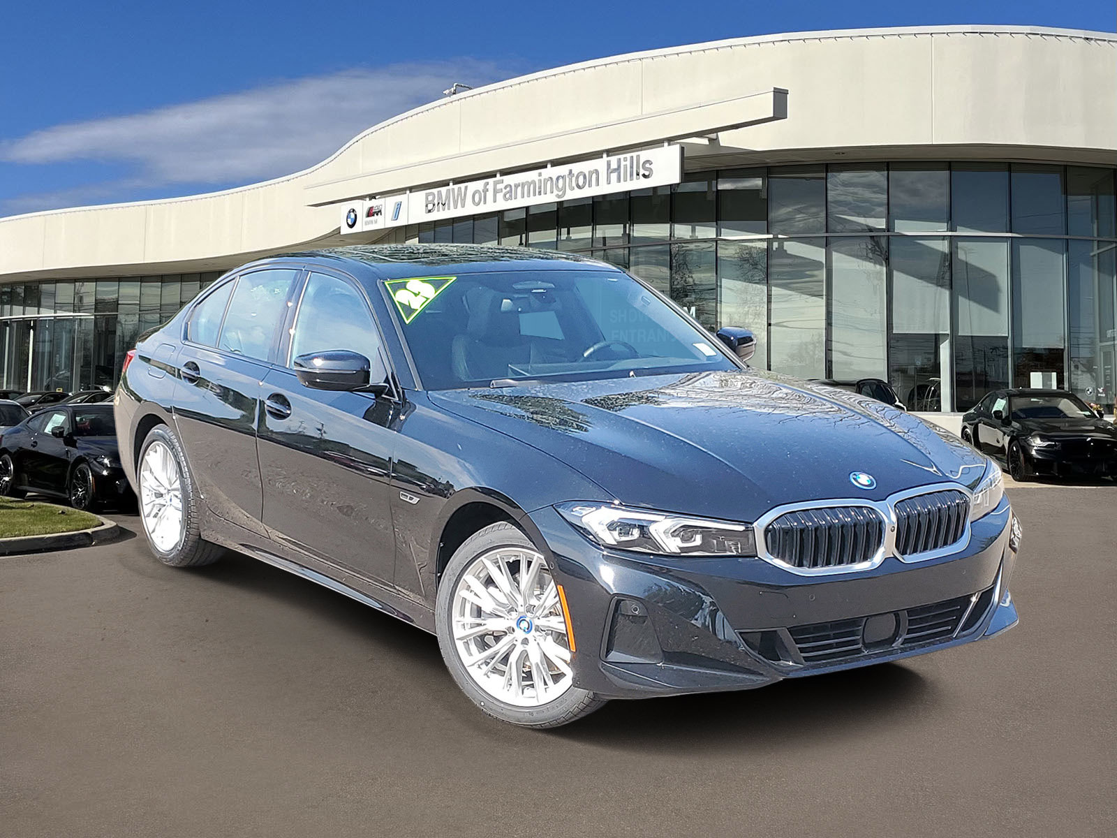 Certified 2023 BMW 330e xDrive w/ Premium Package AWD/4WD image 3