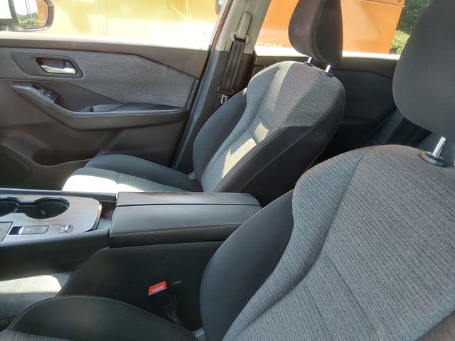 Used 2021 Nissan Rogue SV FWD image 8