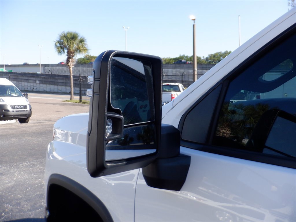 Used 2022 Chevrolet Silverado 2500 Custom w/ Custom Value Package AWD/4WD image 24