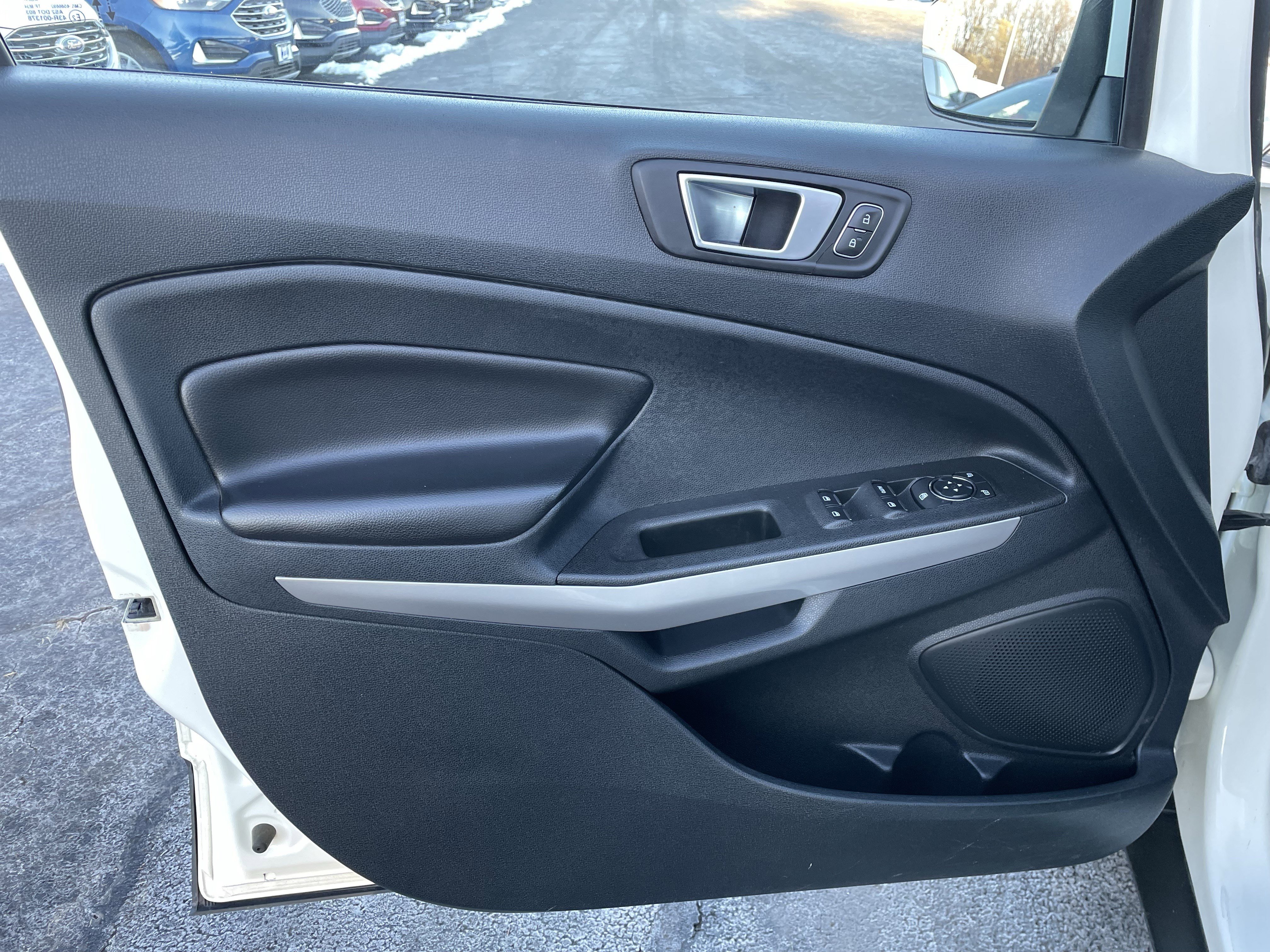 Used 2020 Ford EcoSport Titanium image 11