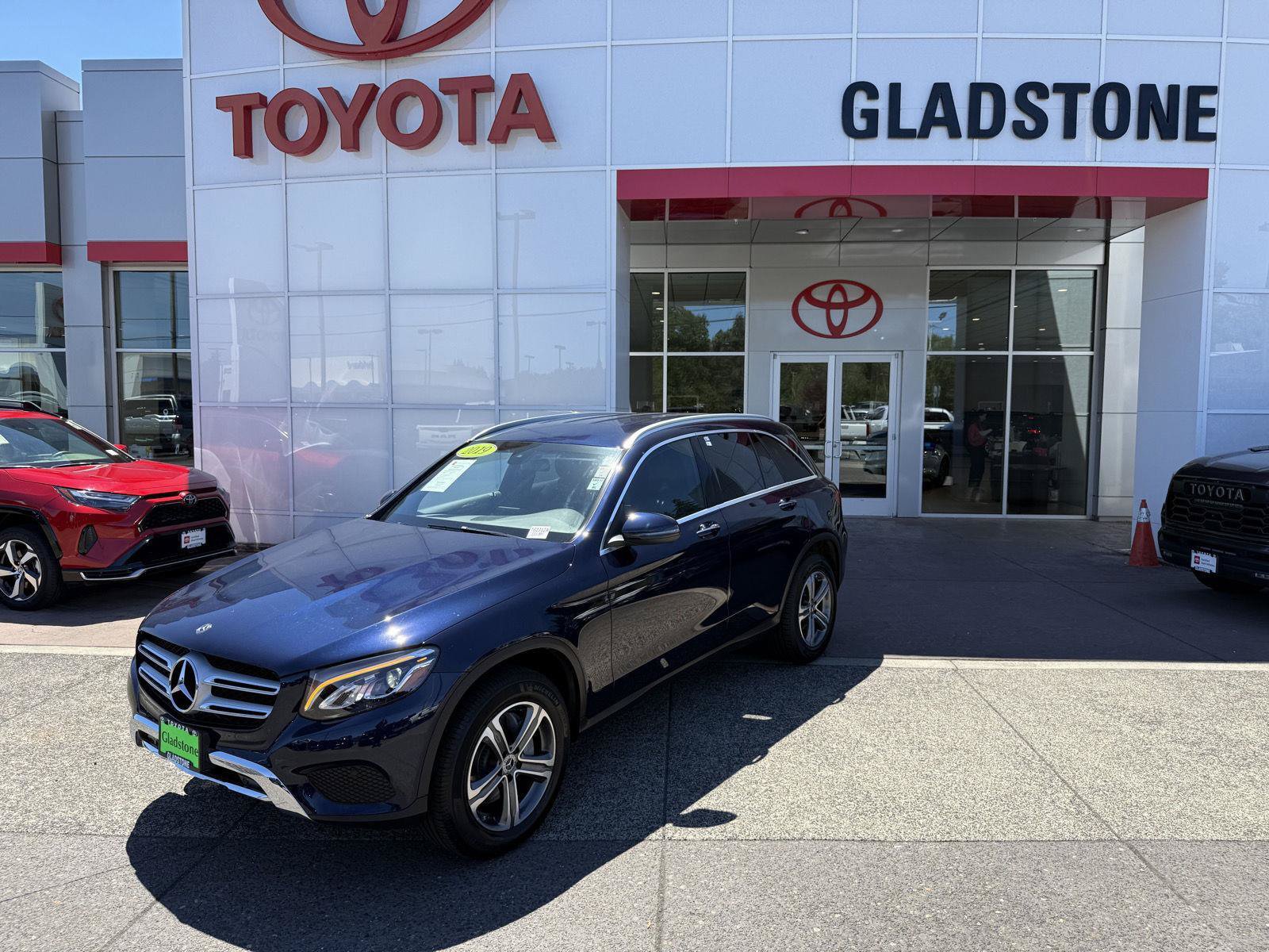 Used 2019 Mercedes-Benz GLC 300 4MATIC image 1