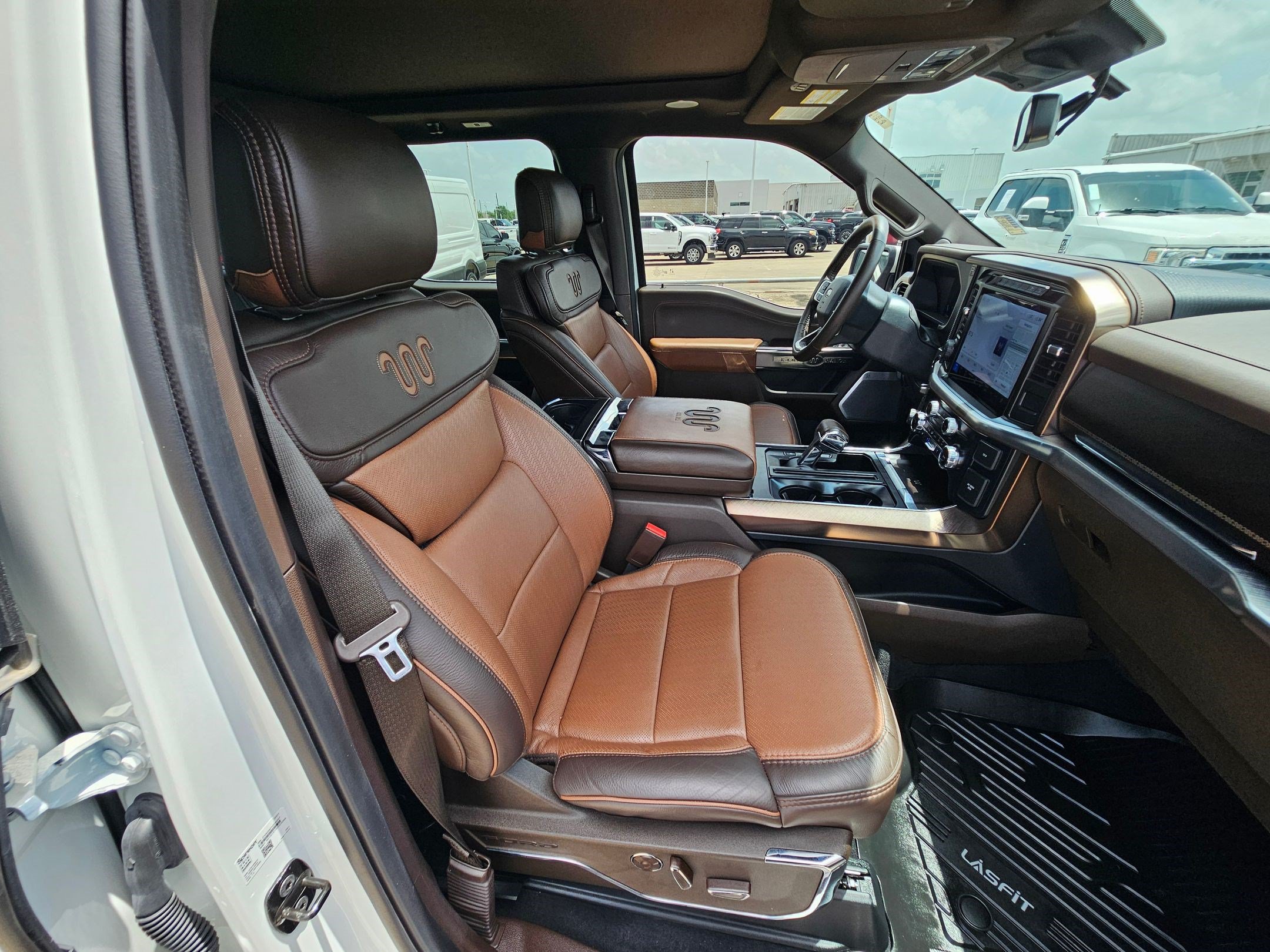 Used 2024 Ford F150 King Ranch w/ FX4 Off-Road Package AWD/4WD image 32