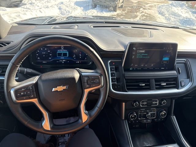 Used 2023 Chevrolet Suburban Premier image 10