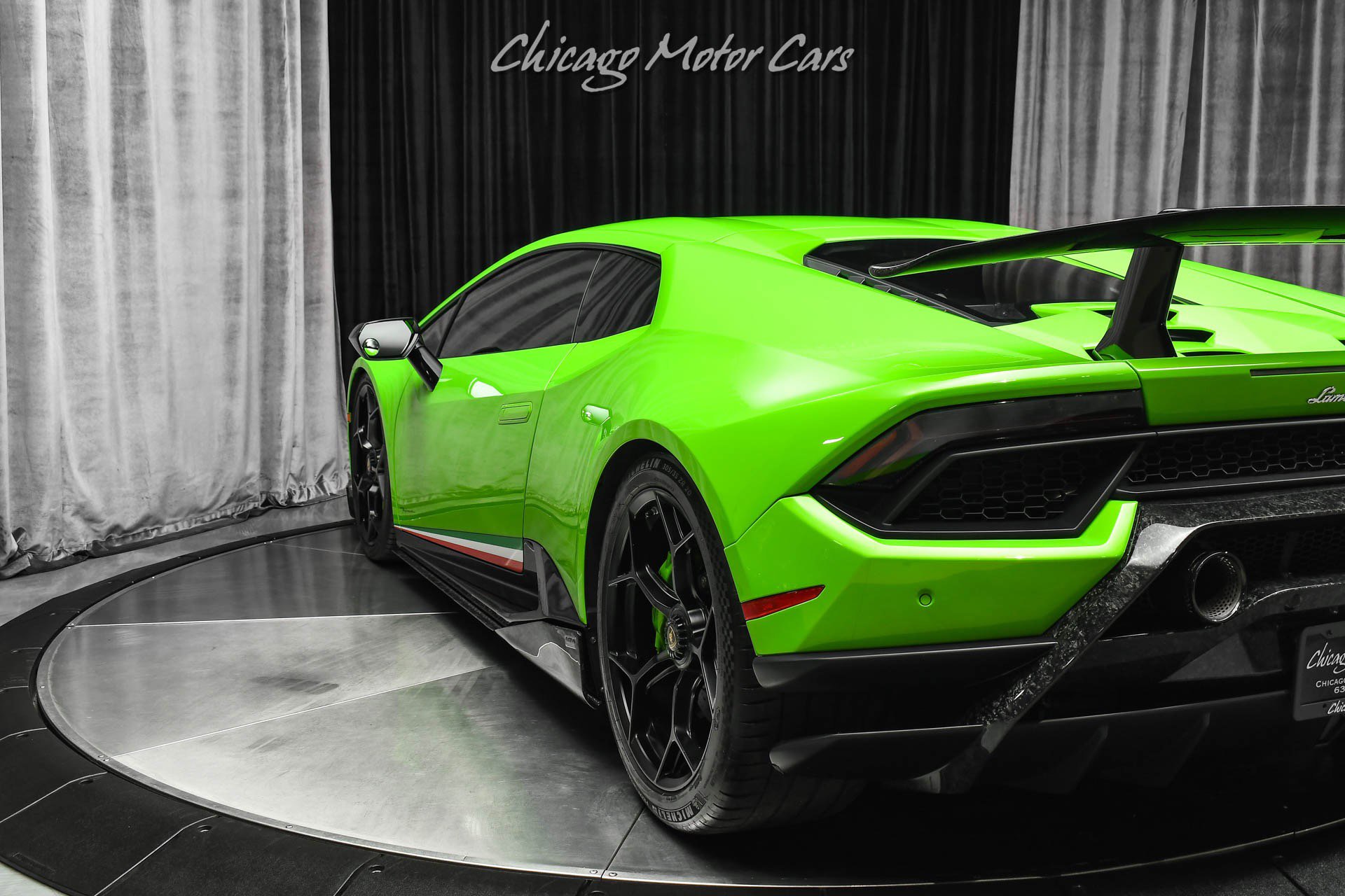 Used 2018 Lamborghini Huracan Performante image 33