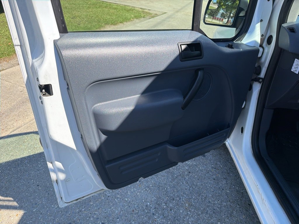 Used 2013 Ford Transit Connect XLT image 11