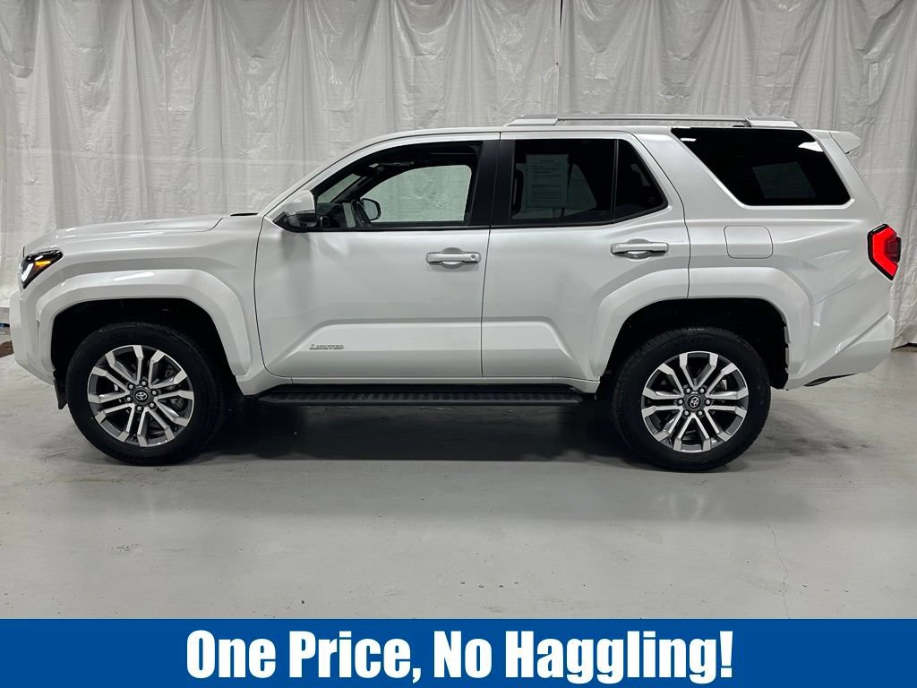 Used 2025 Toyota 4Runner Limited AWD/4WD image 4